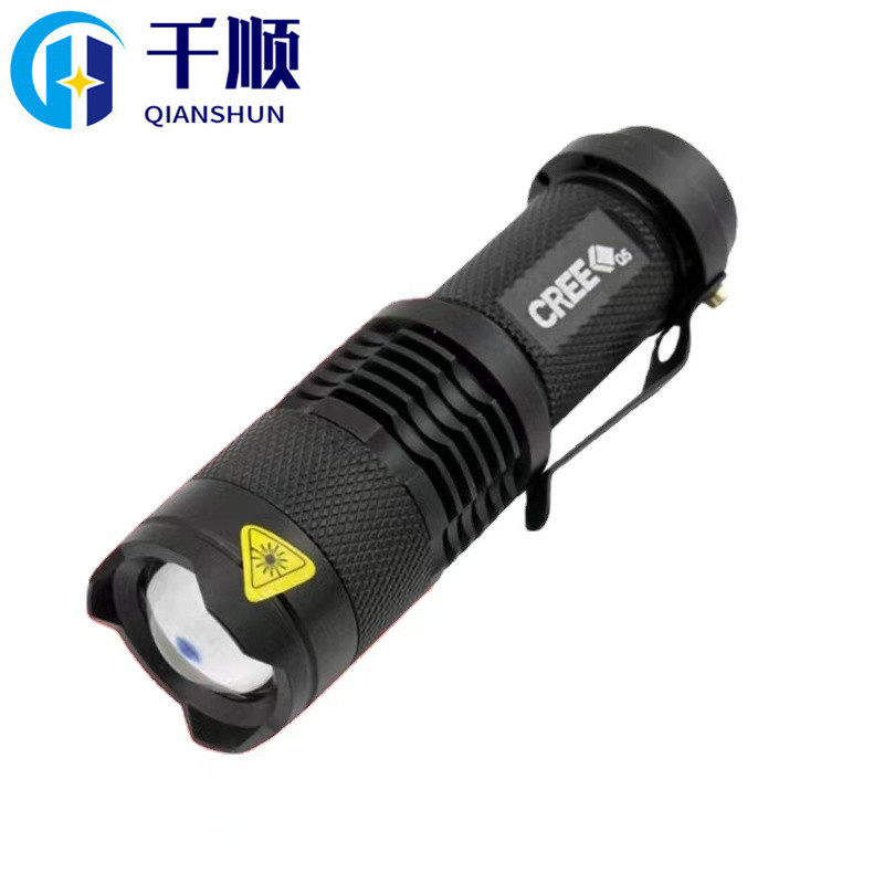 Q5 LED变焦强光手电筒远射可充电14500v led 强光电筒