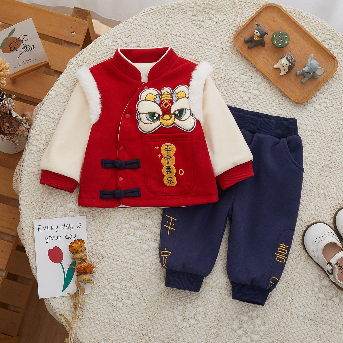 童装冬季儿童套装中国风男女宝宝拜年服儿童新年衣服宝宝周岁礼服
