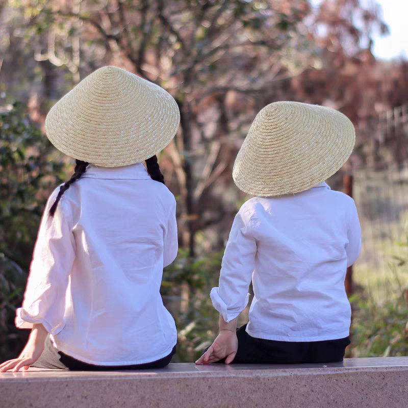夏天儿童斗笠草帽男女童宝宝韩国装饰防晒遮阳麦秆尖顶拍照渔夫帽