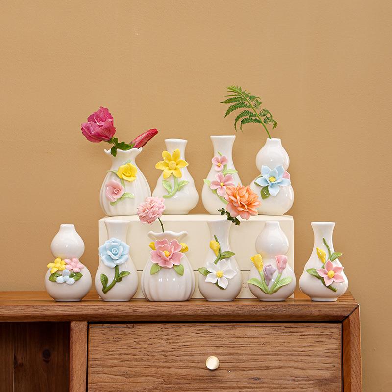 陶瓷捏花小花瓶手工创意瓷茶桌清新花器装饰摆件客厅小花插陶瓷瓶