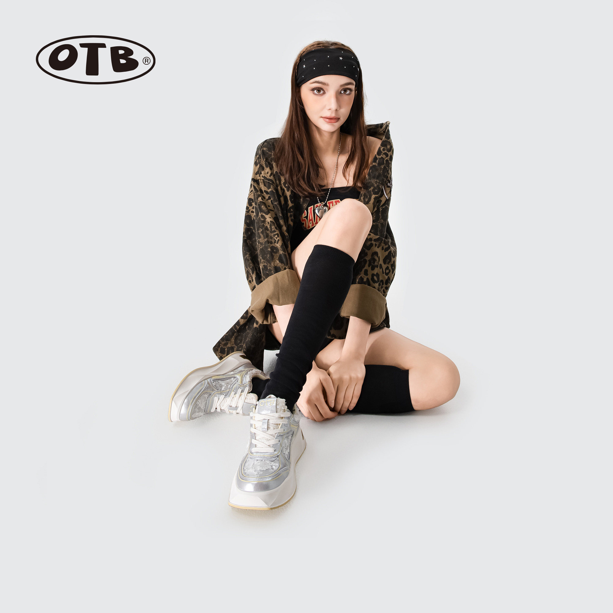 OTB新款几何网面像素休闲板鞋图片
