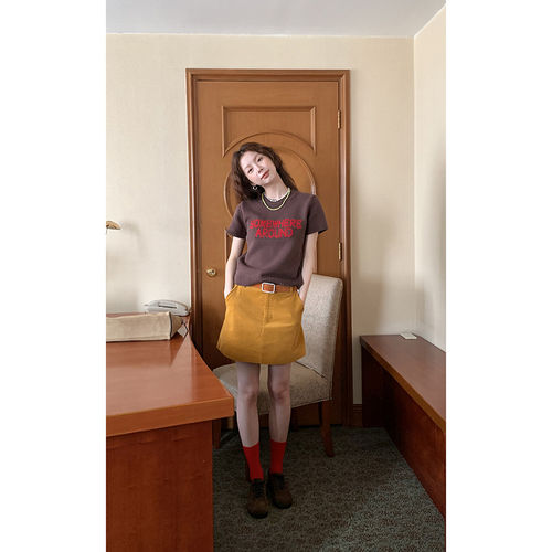 日常通勤姜黄半身裙复古感