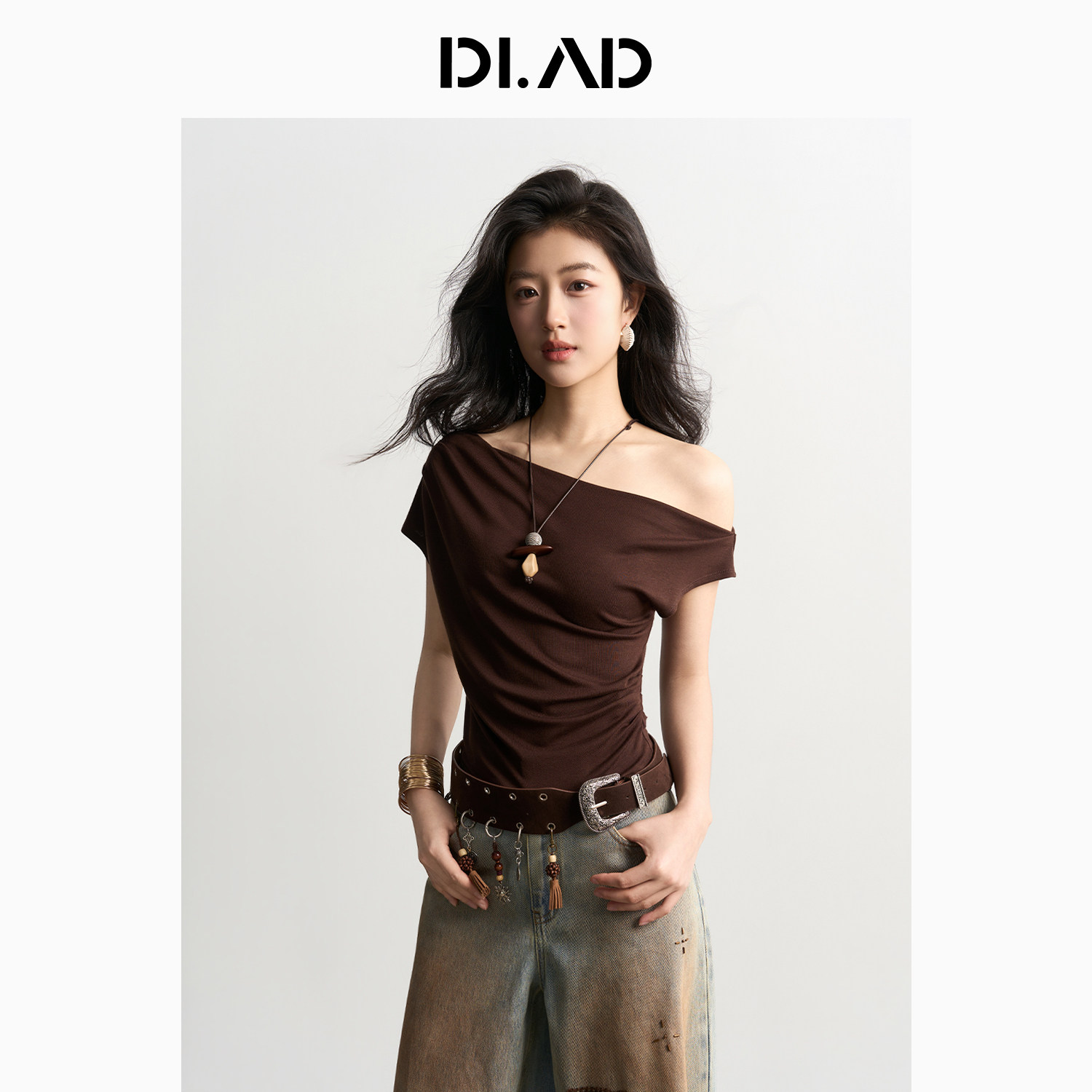 DI.AD 26夏胶囊系列设计师款短袖斜肩T恤女DB692923T2