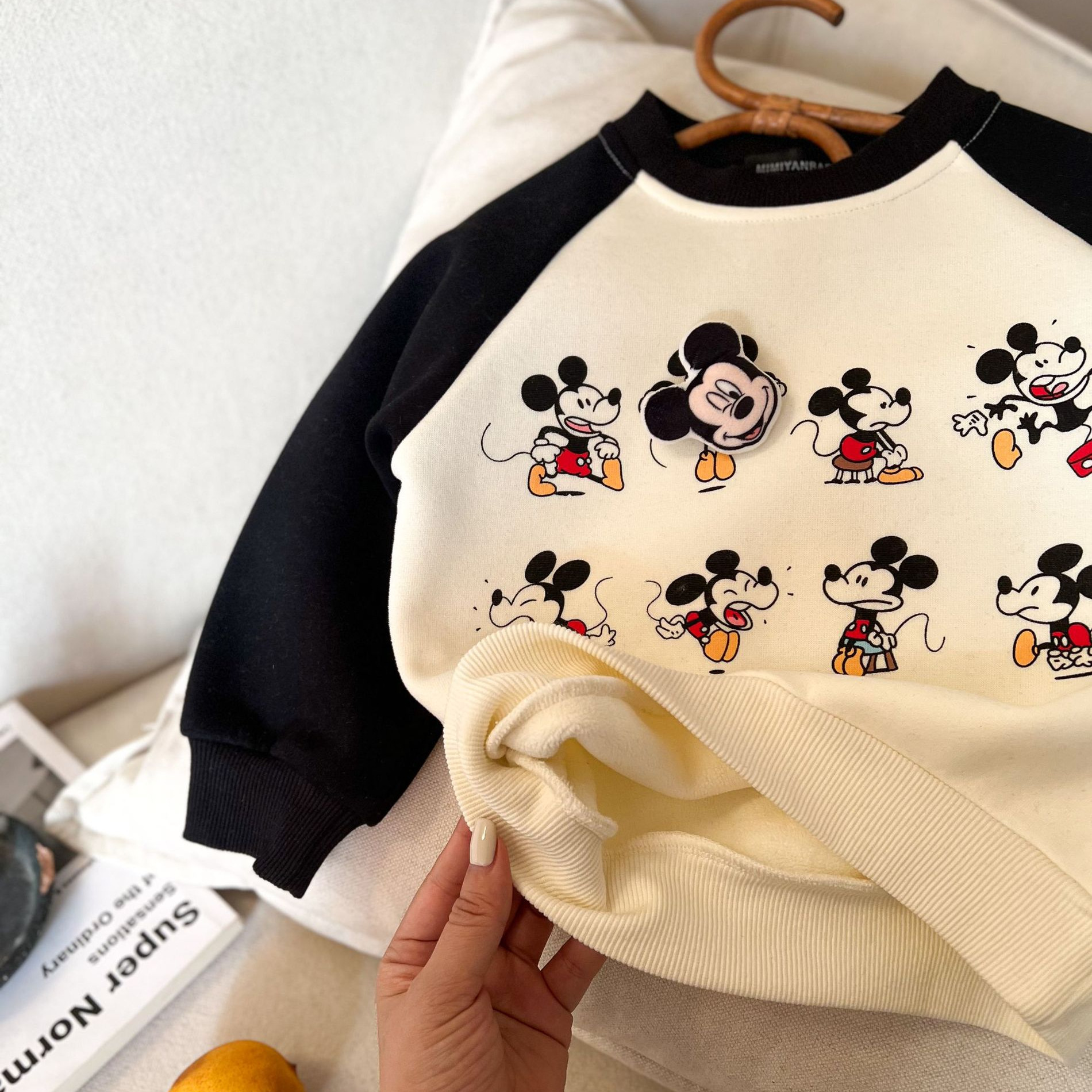 儿童长袖T2024秋季新品男女童卡通加厚打底衫宝宝立体T恤衫