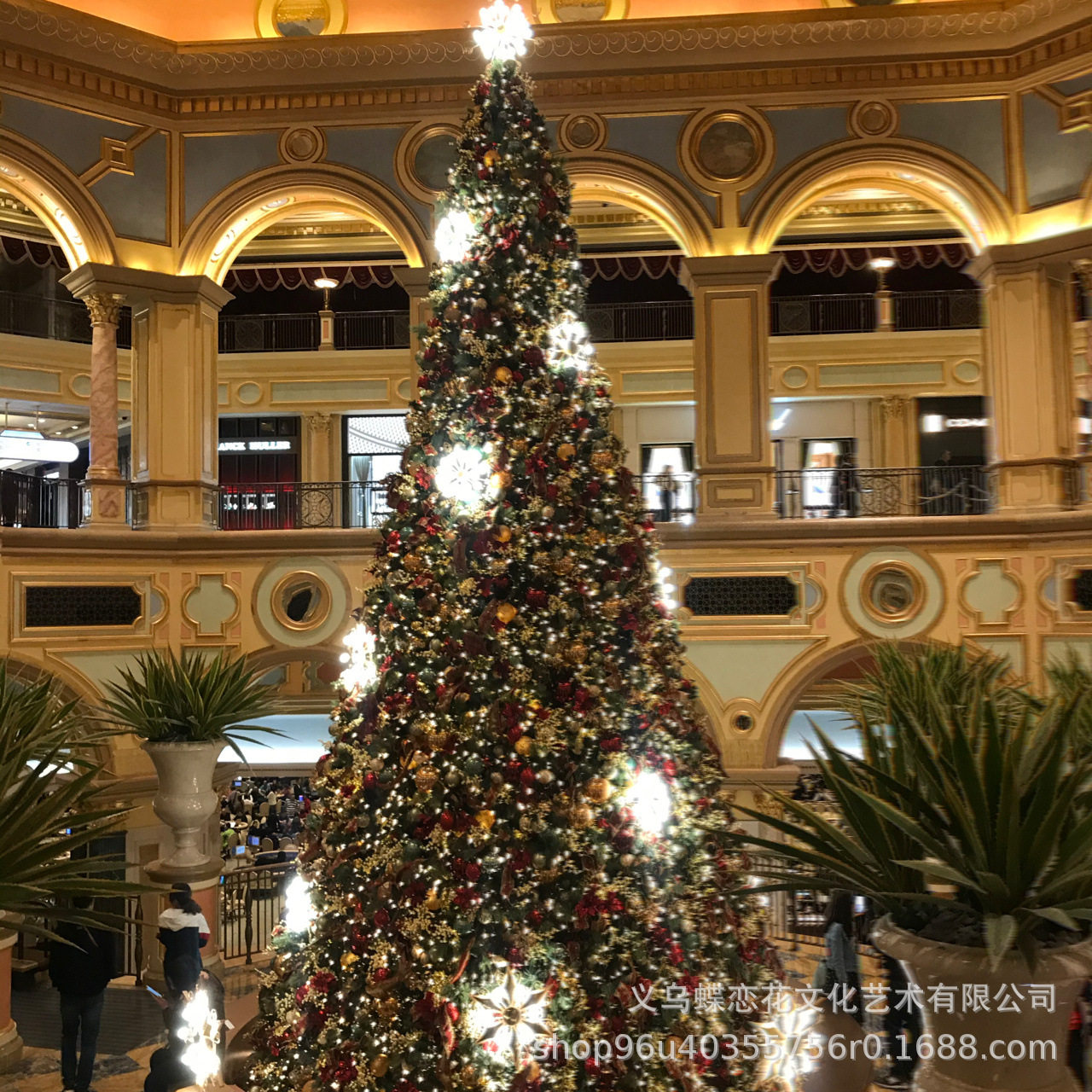 济南大型圣诞树 LED霓虹灯发光树网红打卡购物中心装置美陈设计