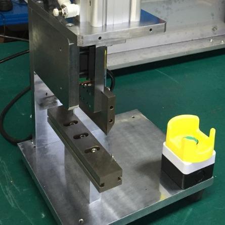 导光板裁切机注塑件水口加热切割机切水口设备厂家优惠直销