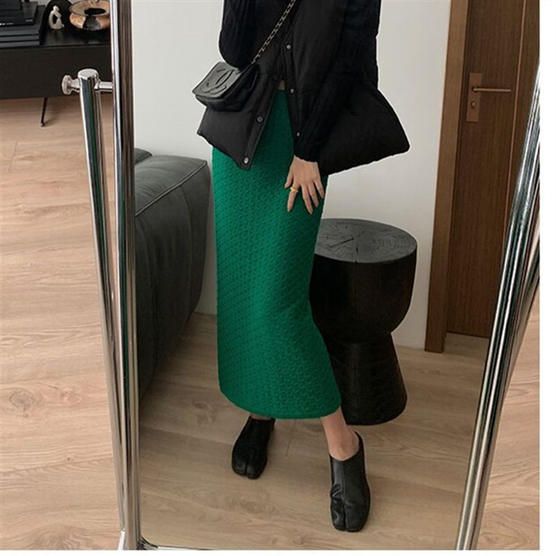 白色毛线半身裙女秋冬高腰a字中长款针织修身显瘦一步包臀裙子