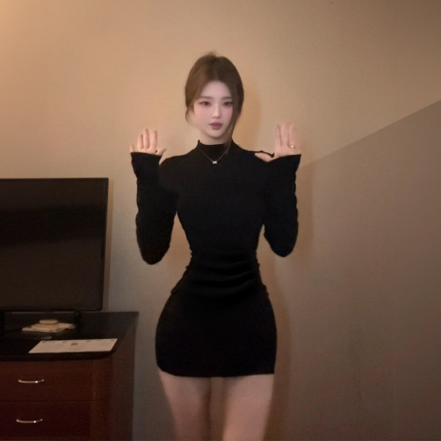 黑色连衣裙子女秋冬小个子2026新款修身紧身性感纯欲风针织包臀裙