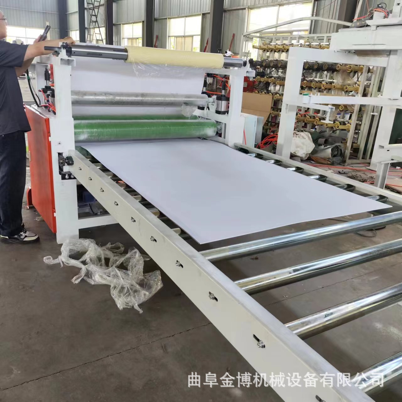 成卷泡棉背胶复合机  离型纸密度板贴面机 自带胶橡塑板贴膜机