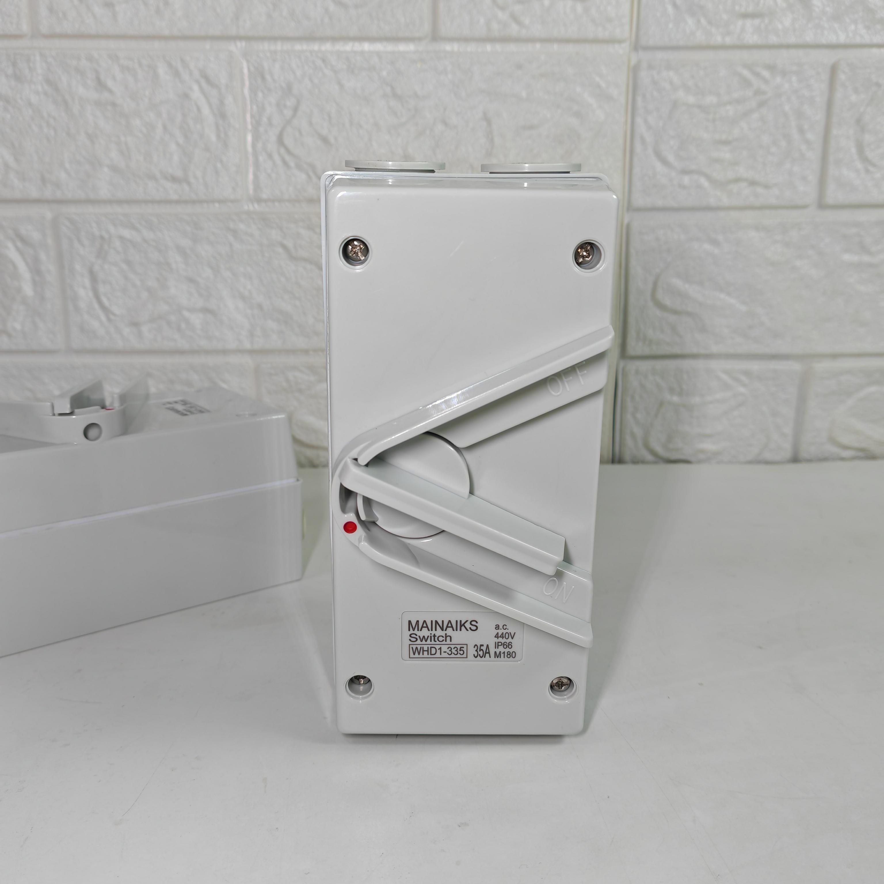 UKF户外防水负荷隔离开关220/380V室外防雨旋转开关234P20/35/63A