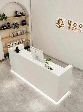 网红服装店收银台白色哑光带灯公司接待前台简约美容院吧台定制