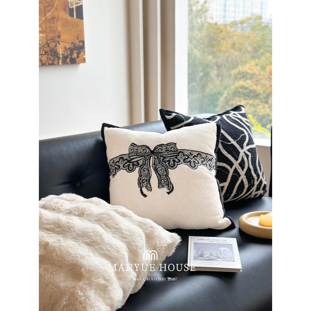 m .生活无障碍豪华小香氛客厅沙发枕垫卧室床边枕垫腰枕枕套芯