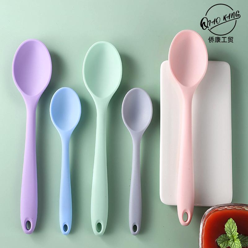 现货供应FDA全包一体式硅胶勺密勺汤勺搅拌密更搅拌沙拉勺更汤匙