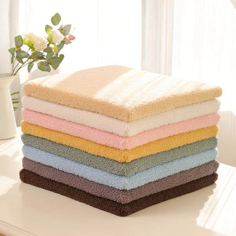 毛绒乳胶坐垫冬季保暖家用办公室久坐椅子垫加厚餐椅学生防滑屁垫