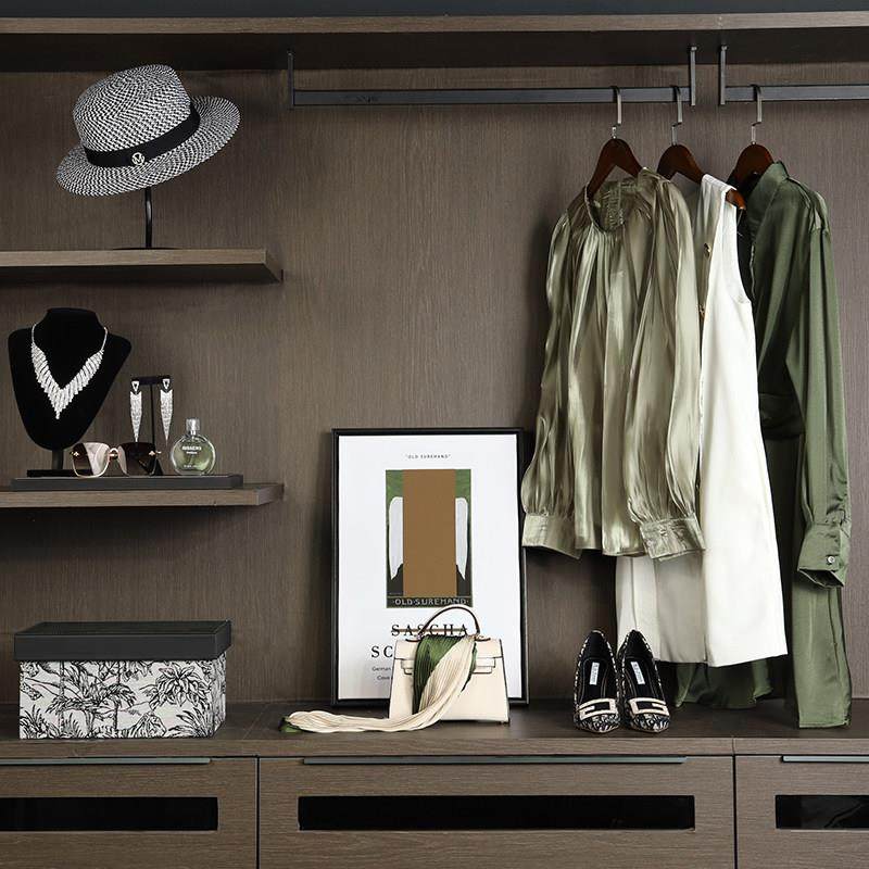 样板房衣帽间衣服衣柜装饰品软装现代可及的奢侈品鞋包家居装饰品,家居饰品,装饰摆件,淘宝优惠券,粉丝福利购,淘宝优惠卷