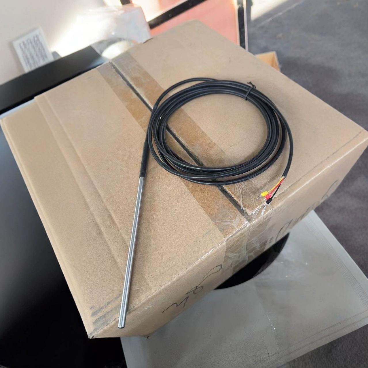 温度变送器ds18b20防水2米引线探头ModbusRTU协议螺钉端子接线