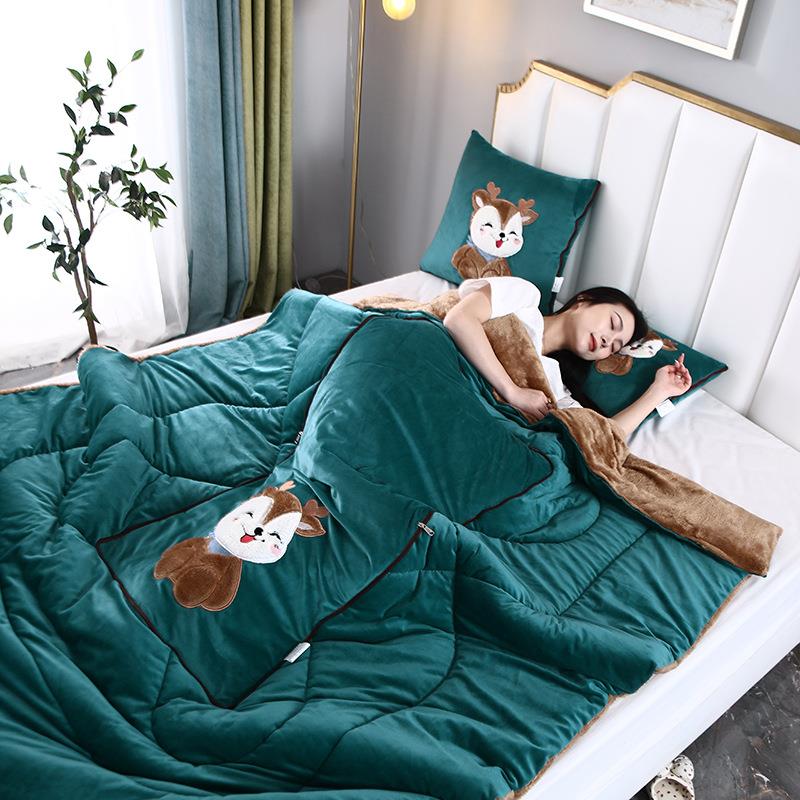 加绒加厚抱枕被子两用抱枕被子二合一车载卡通办公室午睡小被子