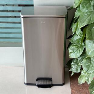 新款GNF不锈钢垃圾桶40升方形大容量商用30L厨房客厅20L有盖静音