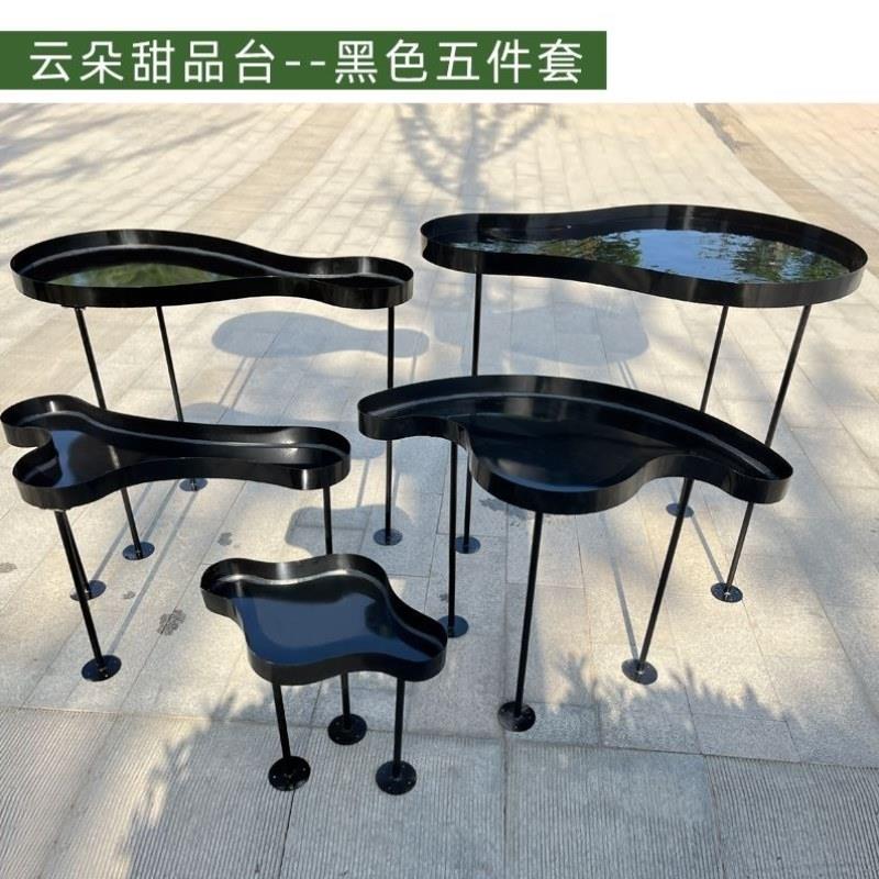 新款婚庆铁艺云朵甜品台生日派对商场橱窗甜品桌婚礼美陈装饰道具