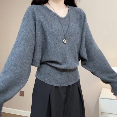 韩系慵懒风V领蝙蝠袖针织衫女