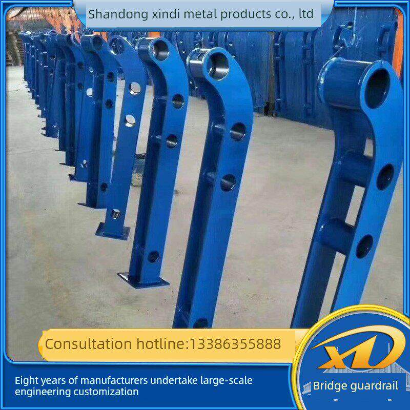 不锈钢桥梁护栏柱防撞栅栏扶手隔断支架路柱室外隔离栏杆配件