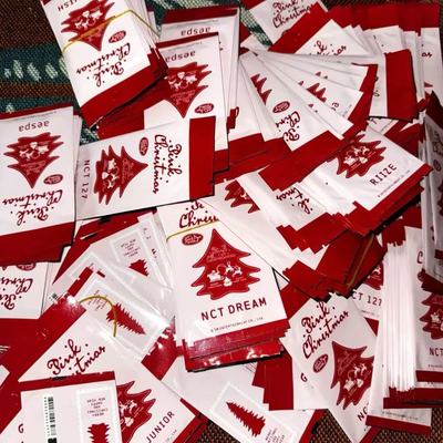 aespa圣诞卡red红iize拉