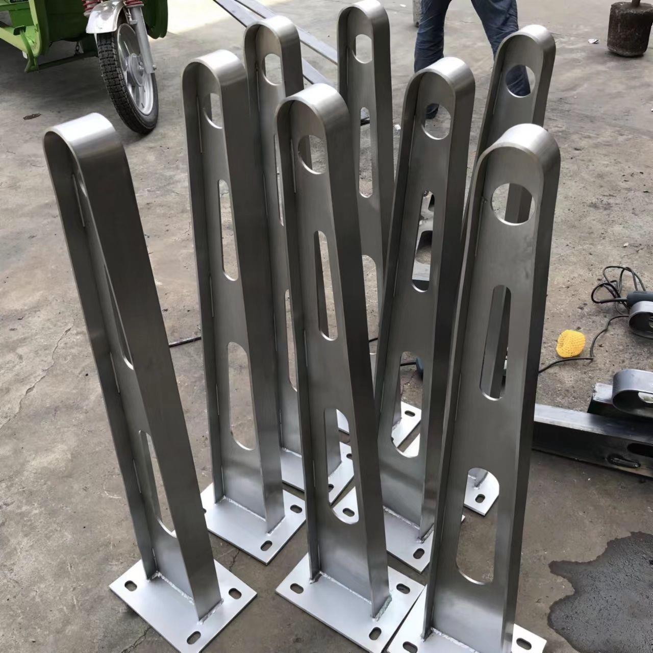 201304不锈钢碳钢铁H型T型玻璃雨棚钢梁牛腿支架幕墙点式爪件配件