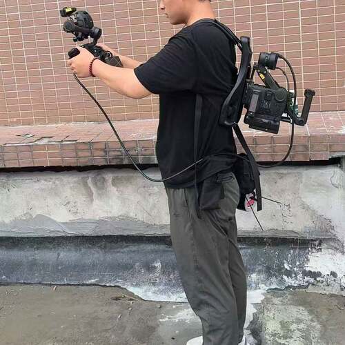 大疆如影4D索尼CineAlta背心