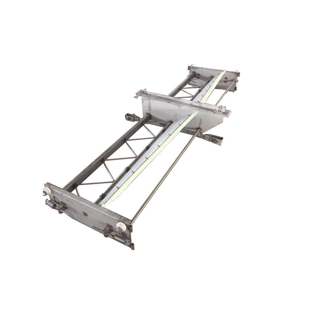 厂家供应304不锈钢清粪机猪场鸡场粪便清理设备牵引式刮粪机