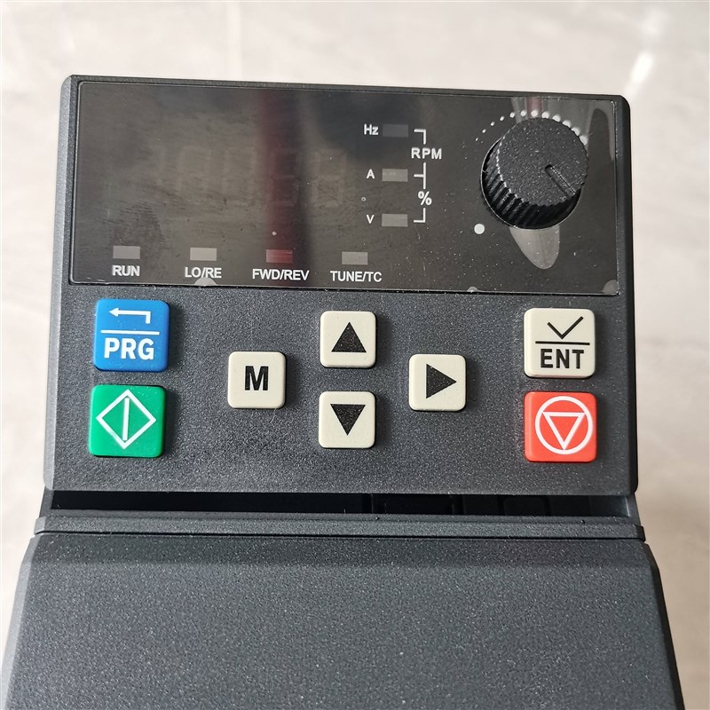 热销VDF750变频器面板380v三相通用型控制面板按键开关变频器操作