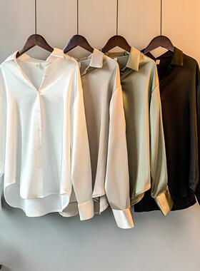 豪华样板房衣帽间服装女式衬衫展示饰品定制家具衣柜展厅软装饰