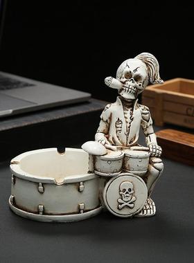 现货时尚个性创意礼品礼物骷髅头烟灰缸装饰复古摆设摆件工艺品