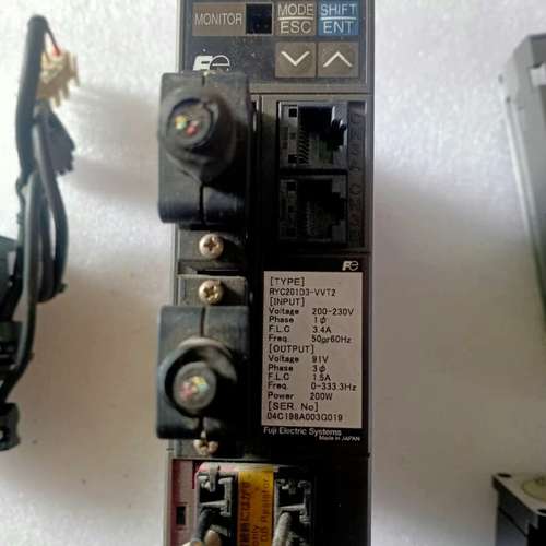 {议价}RYC201D3-VVT2   富士伺服电机驱动器，件，