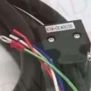 R7ACEA003S CEA003S {议价}连接线 R7A