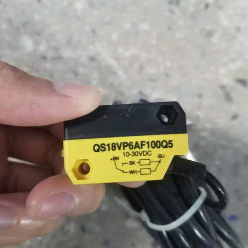 {议价}美国邦纳 QS18VP6AF100Q5光电传感器配 MQDC