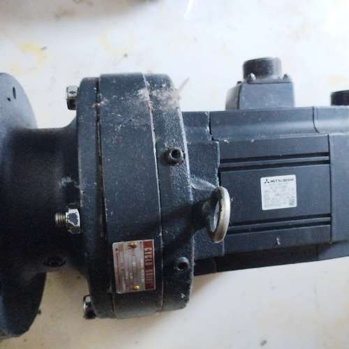 {议价}伺服电机HC-SFS102BG10/HC-SFS52BG