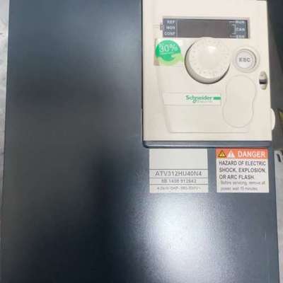 {议价}变频器ATV312HU40N4  4KW 2台38