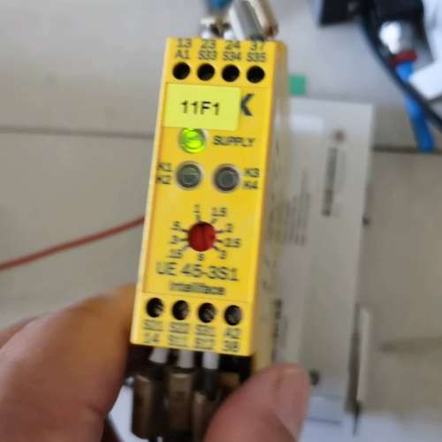 {议价}德国  施克安全继电器UE45-3S1 UE45-3