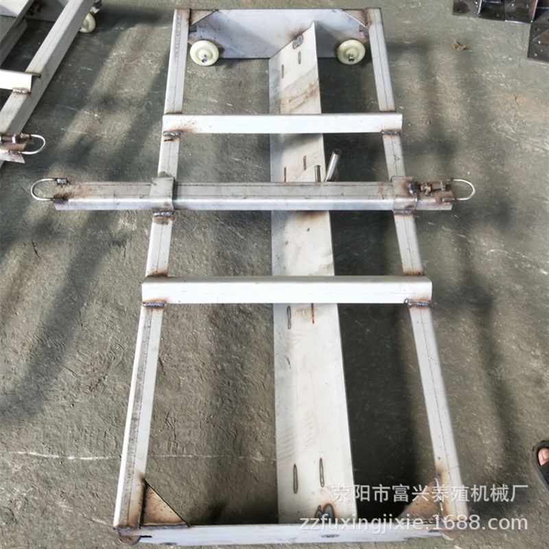 养殖场自动刮粪机框架刮粪板不锈钢刮粪板镀锌板型号齐全支持定做