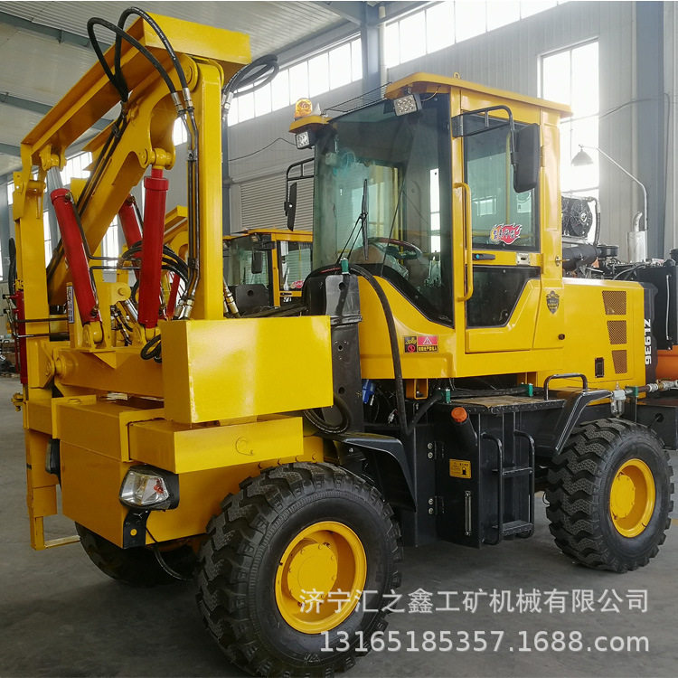 高速公路波形防护栏打桩机 钻孔一体装载机防撞地基打桩机现货