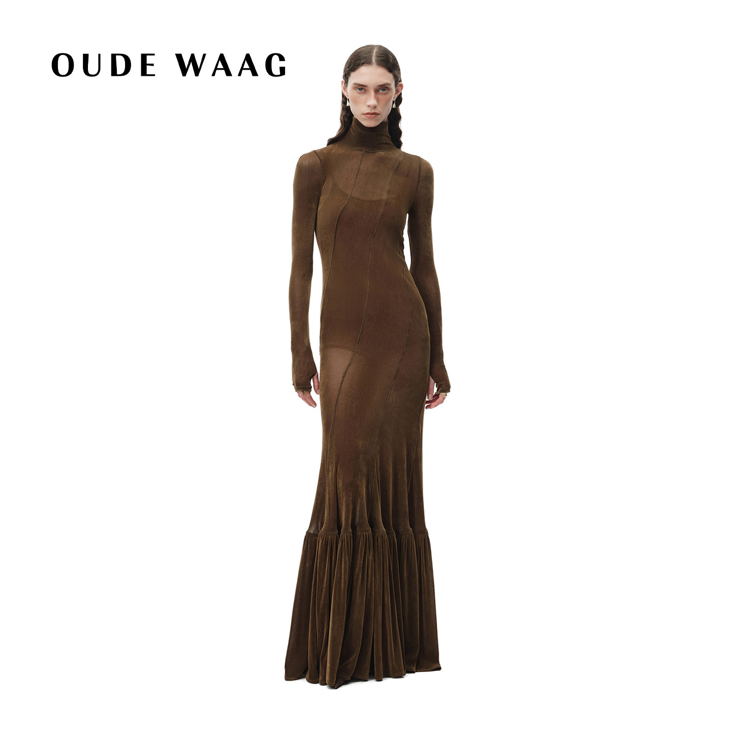 OUDE WAAG 26秋冬新款 优雅修身独特造型感旋转弹力丝绒连衣裙