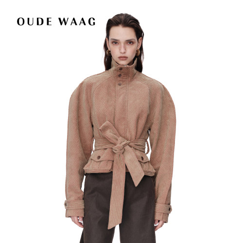 OUDE WAAG 25秋冬新款 可拆卸垫肩廓形坑条灯芯绒收腰夹克