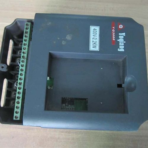 议价YQ3000-F7 誉强 变频器 400V 2.2KW 380V 无显示器 无下盖议