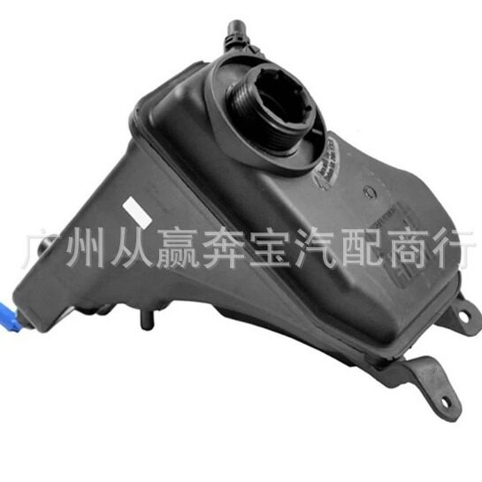 宝马E81/E88/E90冷却液副水壶