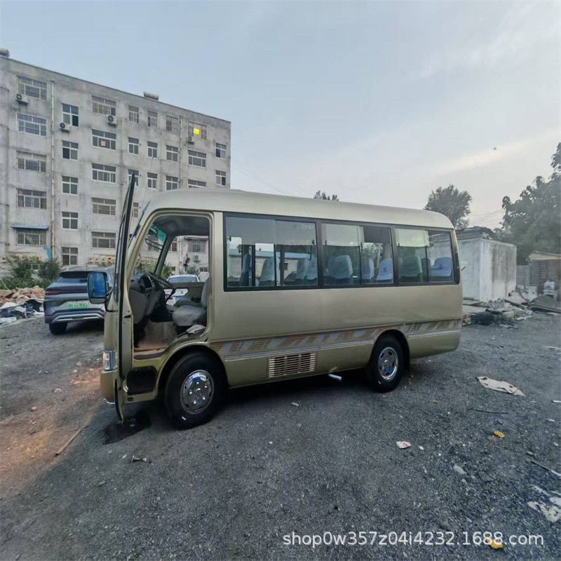 跨境出口考斯特中型客车 19-23座欧三电动门中巴车老款考斯特客车