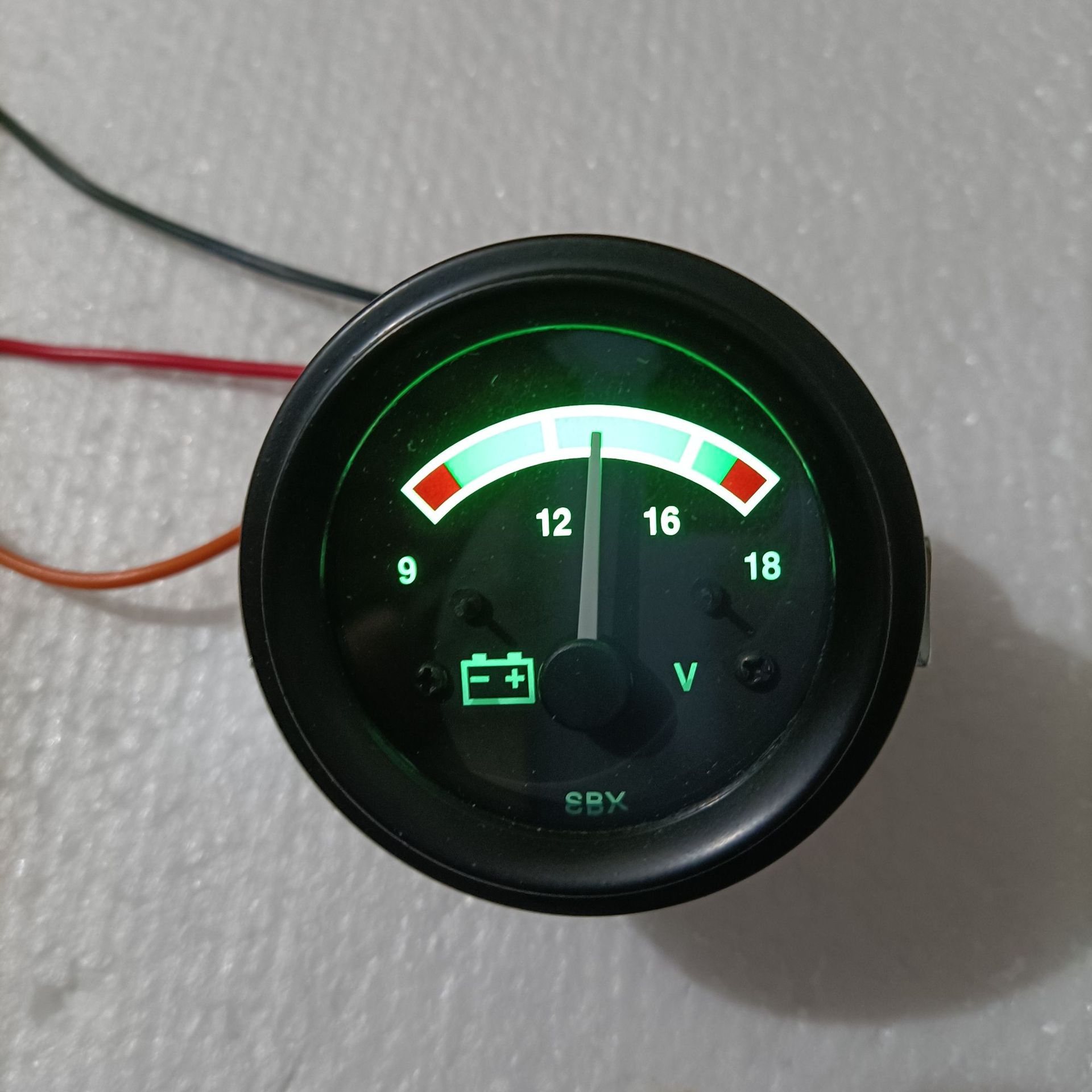 汽车电子电压表货车加装指针显示改装12v和24v电压变化表头55mm