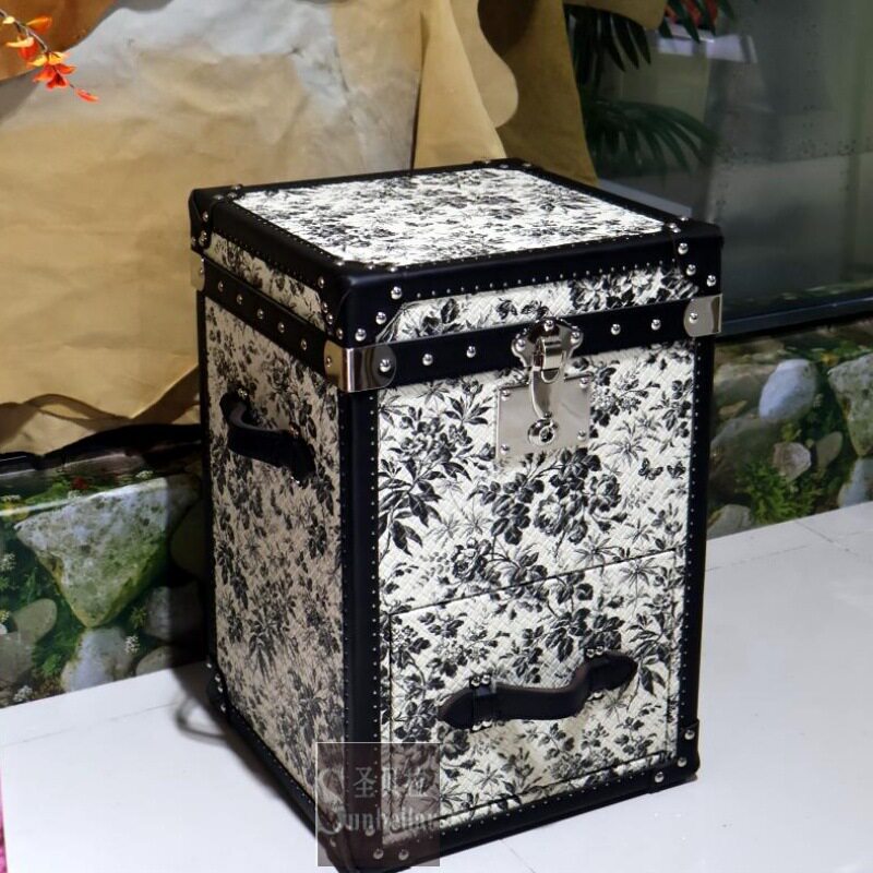 复古皮艺沙发边柜客厅装饰