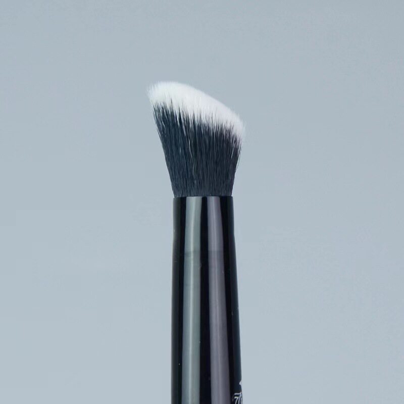 KVD35号遮瑕刷鼻影刷发际