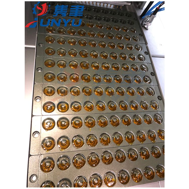 全自动怪味软糖机 半自动辣椒味软糖生产线 全套藤椒味软糖机