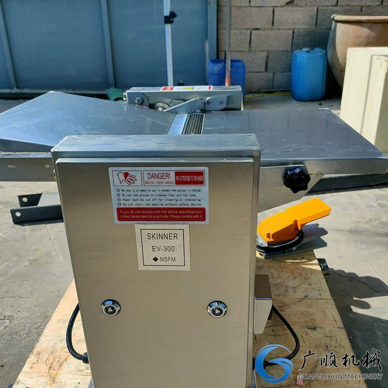 猪肉去皮机 猪肉剥皮机 自生猪肉后座槽头去皮机  商用扒猪皮机,清洗/食品/商业设备,肉制品加工设备,淘宝优惠券,粉丝福利购,淘宝优惠卷